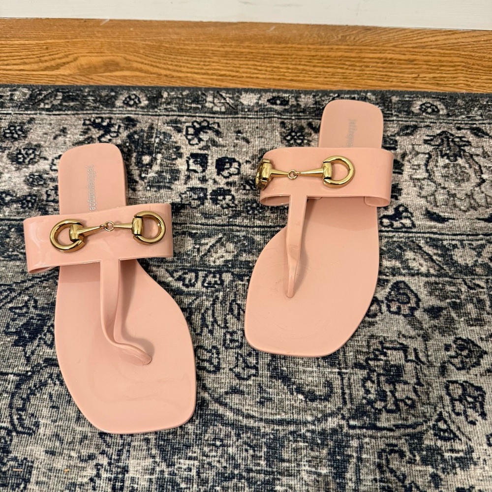 JEFFREY CAMPBELL Women’s 8 Anthro A Lil Bit Shiny Slip On Jelly Sandals Thong - Picture 2 of 5